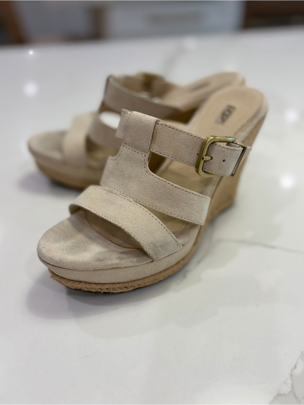Super Comfortable Women's UGG Beige Wedge Sandals with Buckle